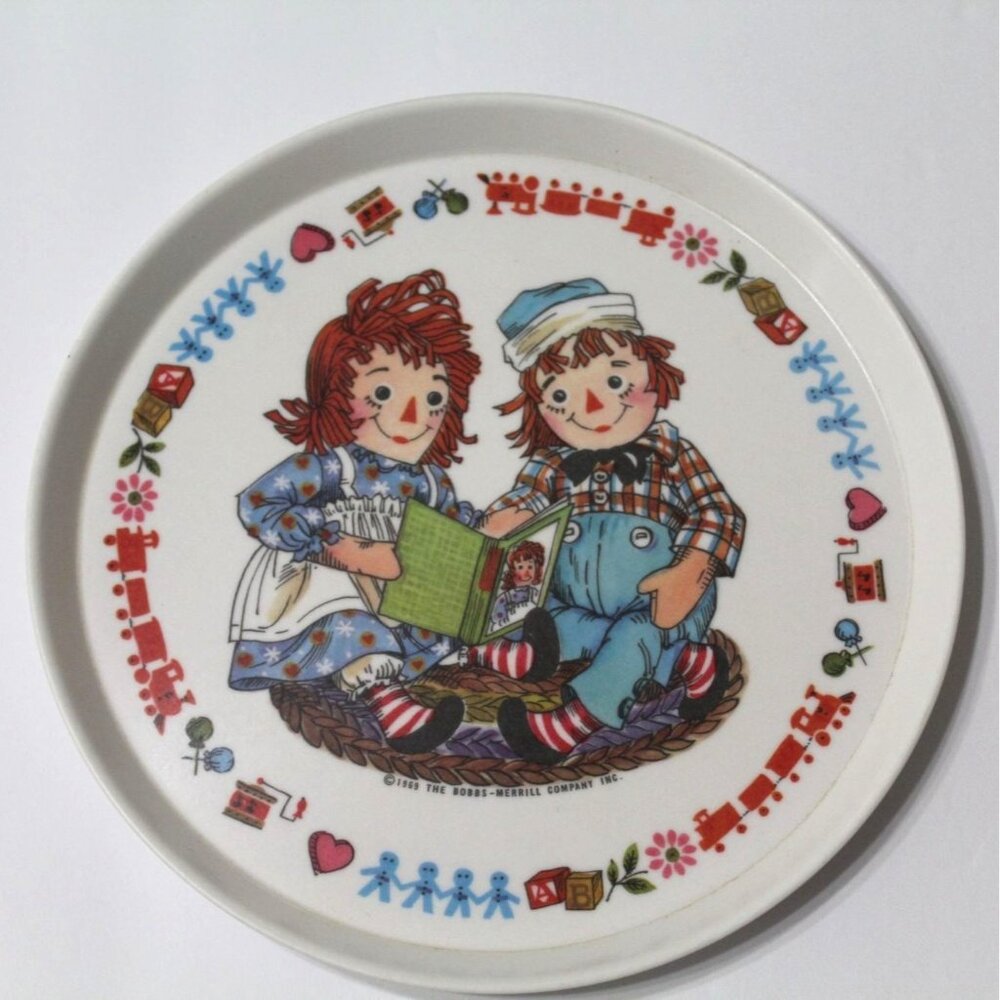 Raggedy Ann & Andy 1969 Oneida Deluxe‎ 3101-Melamine 7.5 Plate